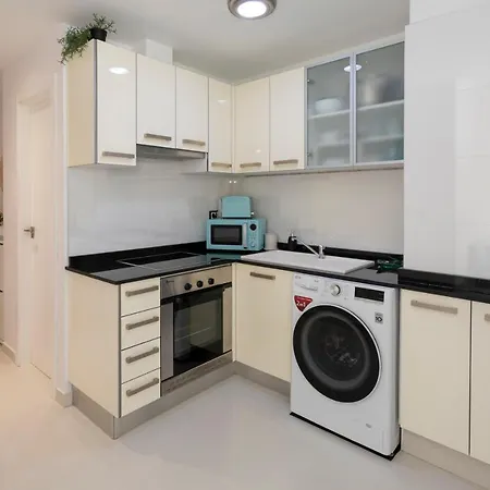 Becalp, Estudio En El Centro, By Bookindenia 公寓