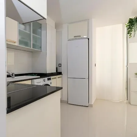 Apartment Becalp, Estudio En El Centro, By Bookindenia *