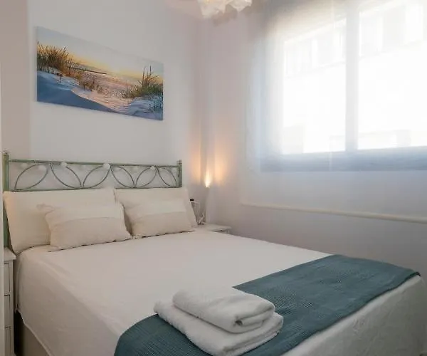 Becalp, Estudio En El Centro, By Bookindenia * Denia