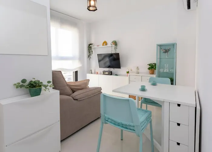 Becalp, Estudio En El Centro, By Bookindenia Denia